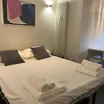 Nomentana White Apartments