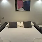 Nomentana White Apartments